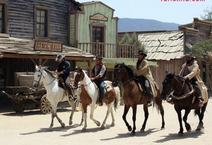 4_Show Fort Bravo.jpg