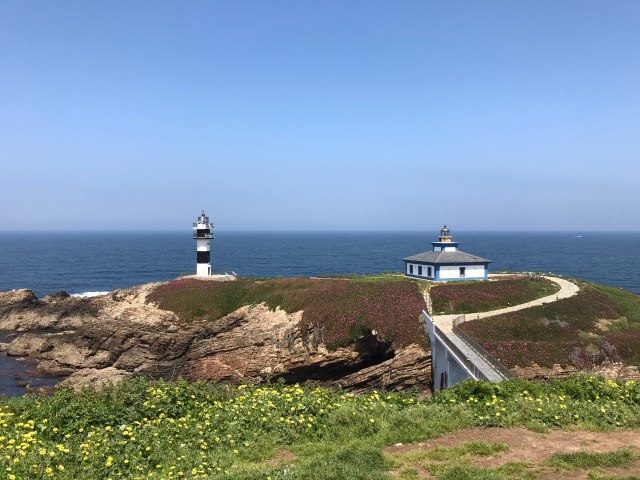 Leuchtturm alt und neu Rinlo.JPG