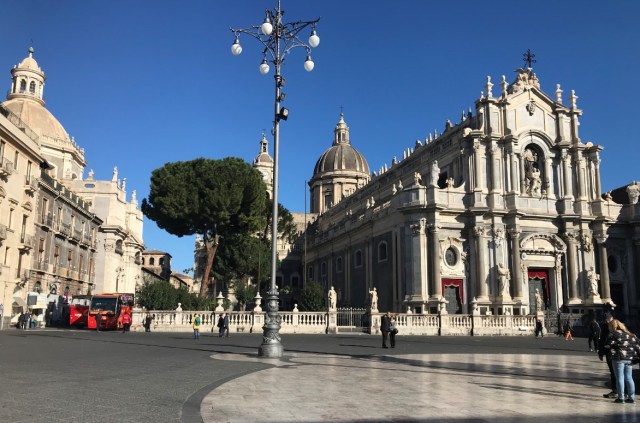 2_Kathedrale_Piazza del Duomo.jpg