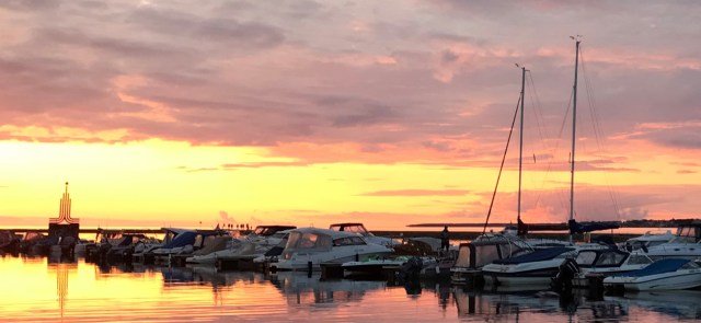 102_17_Sunset_PiritaHarbour