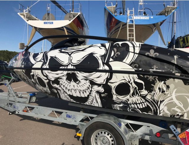 102_18_BootFleurDeLys