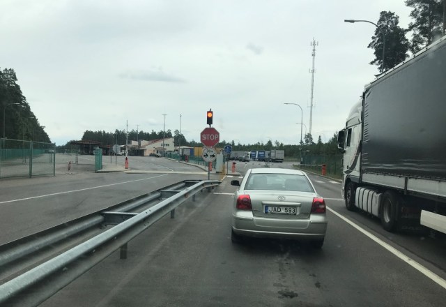 103_7_Ausfahrtwarten