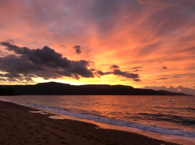 111_39_Sunrise_Finikounda